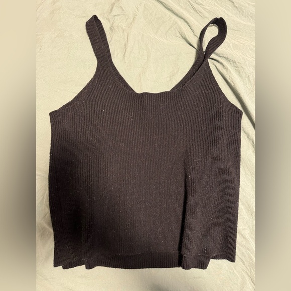 Sweater Tank - Picture 3 of 4